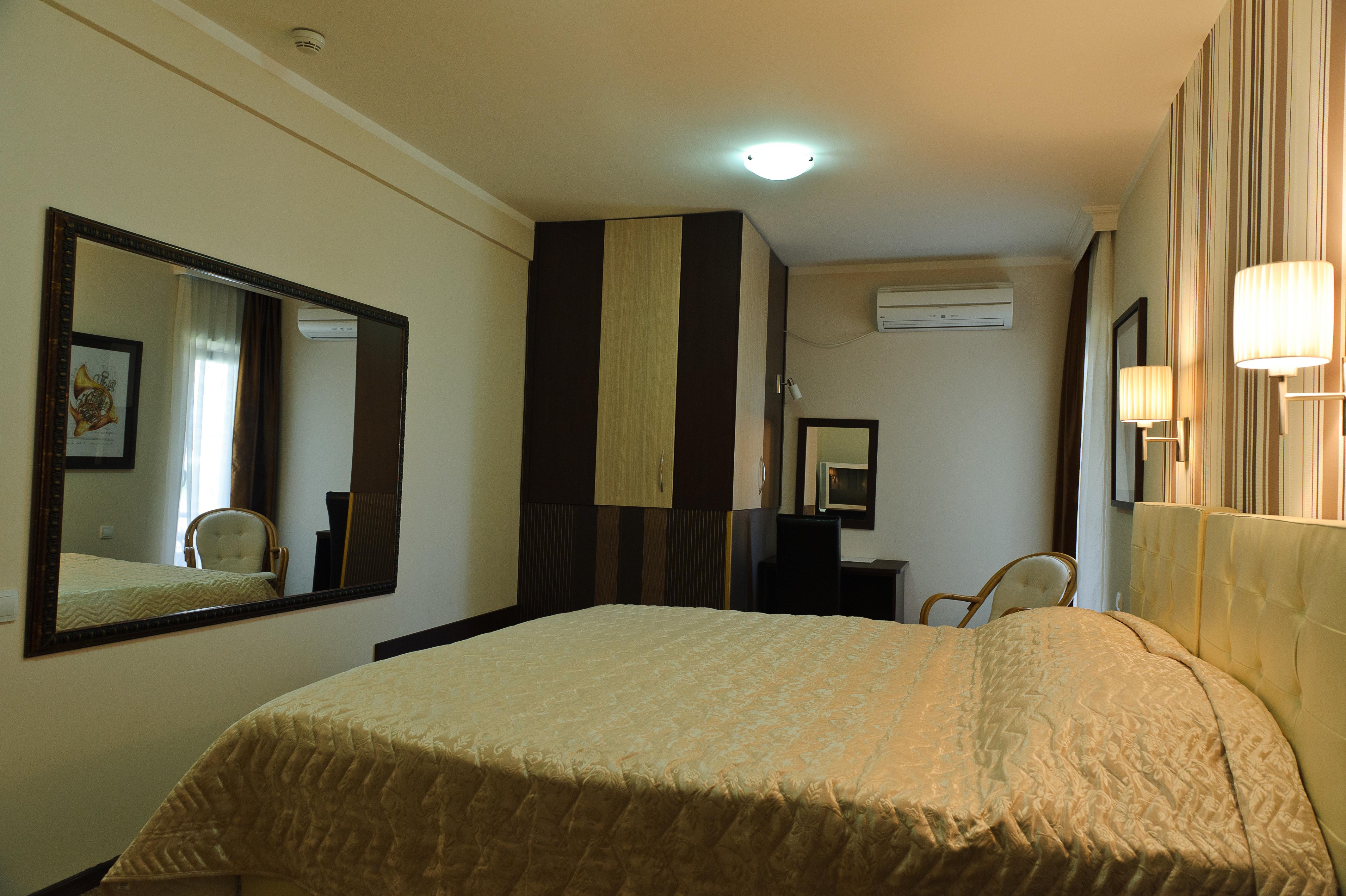 Philia Hotel พอดโกริกา ภายนอก รูปภาพ